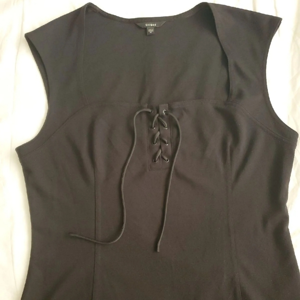 Guess top